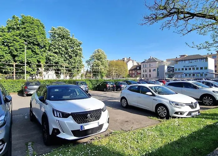 Les Capucins - Centre Ville - Parking Inclus
