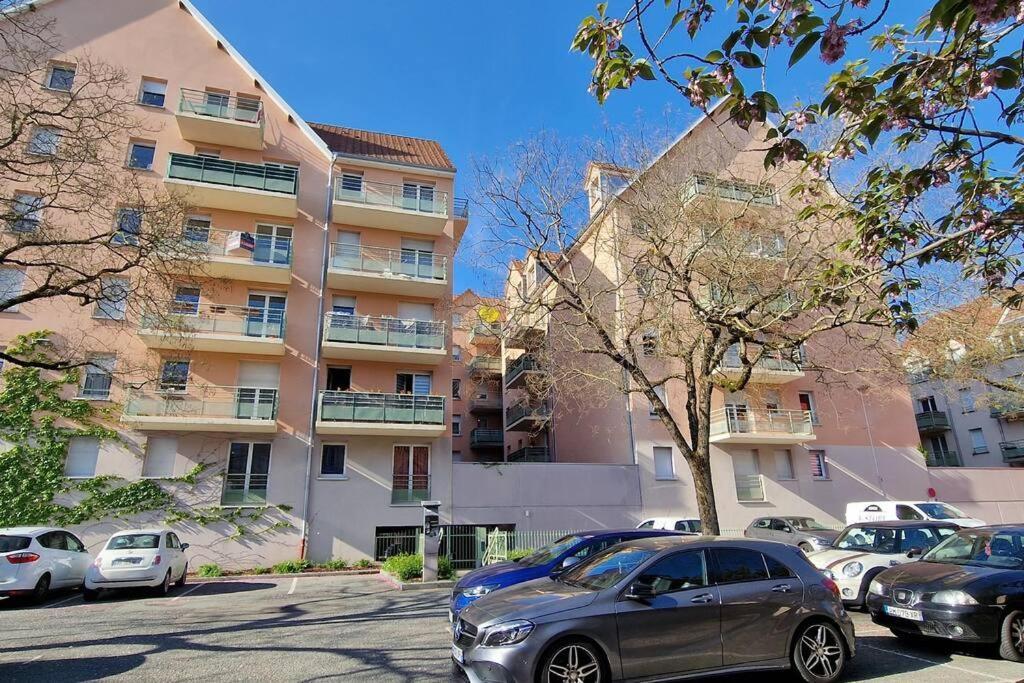 Apartment Les Capucins - Centre - Parking Inclus *